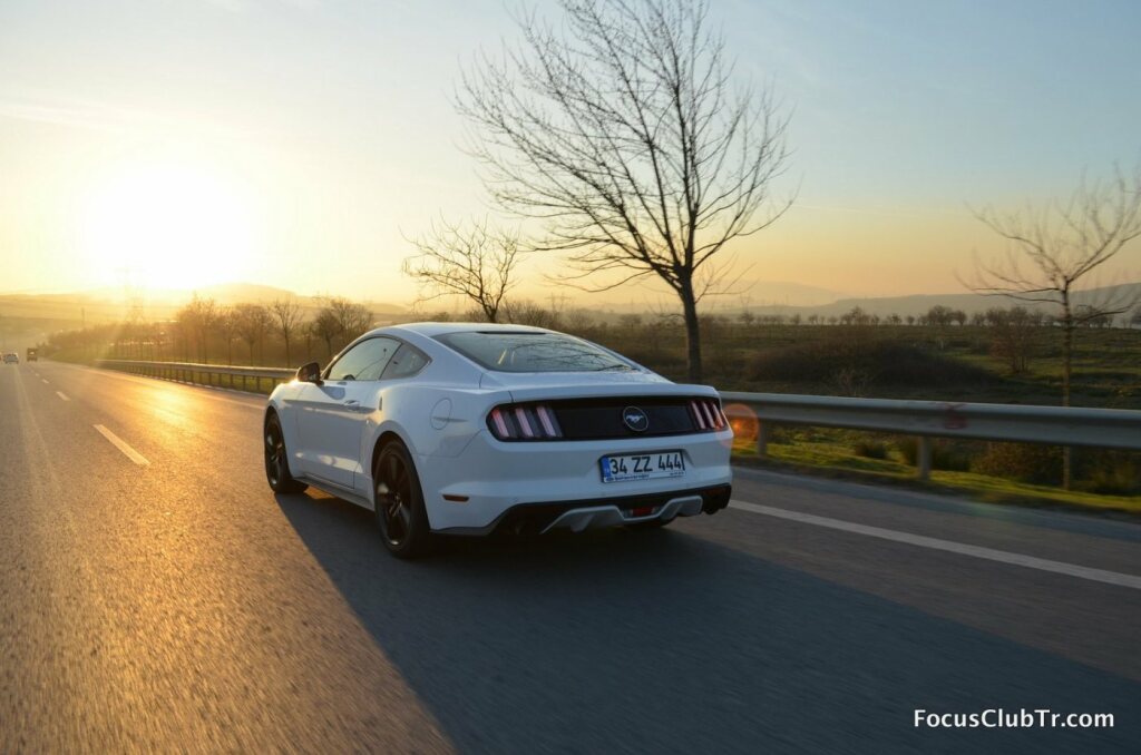 Mustang 2.3 Ecoboost Otomatik Test (2015)