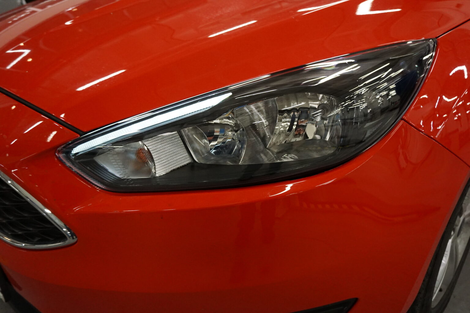 Focus Mk3 Far Değişimi – OEM Gündüz Led’li