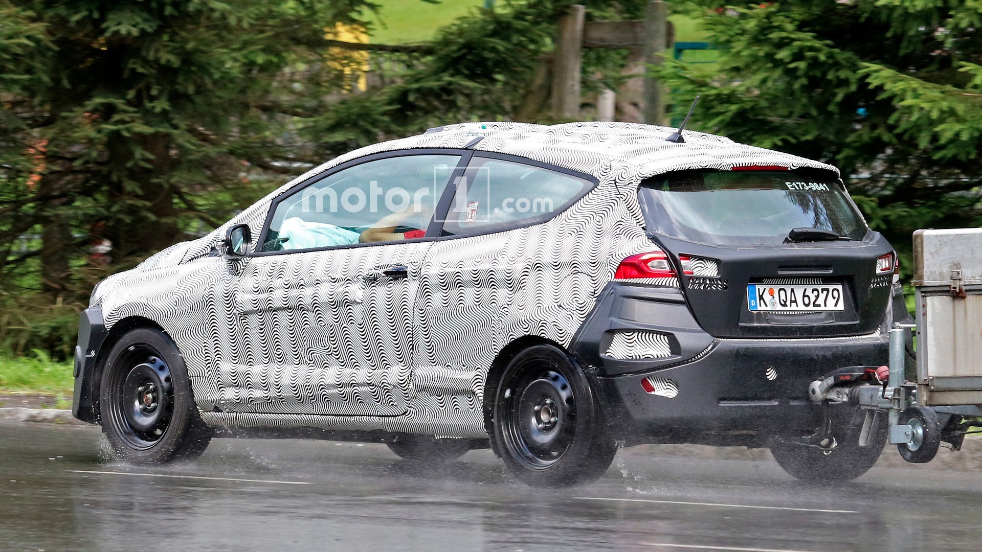 Yeni Ford Fiesta'nın 3 Kapılısı Yakalandı Yola Focusla