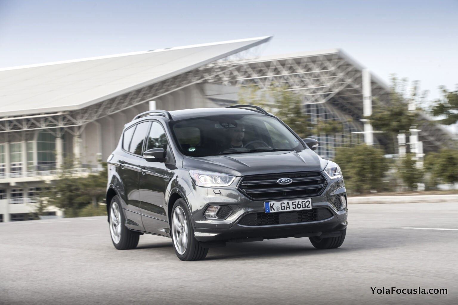 Makyajlı Ford Kuga 1.5 Dizel Otomatik ve Detayları