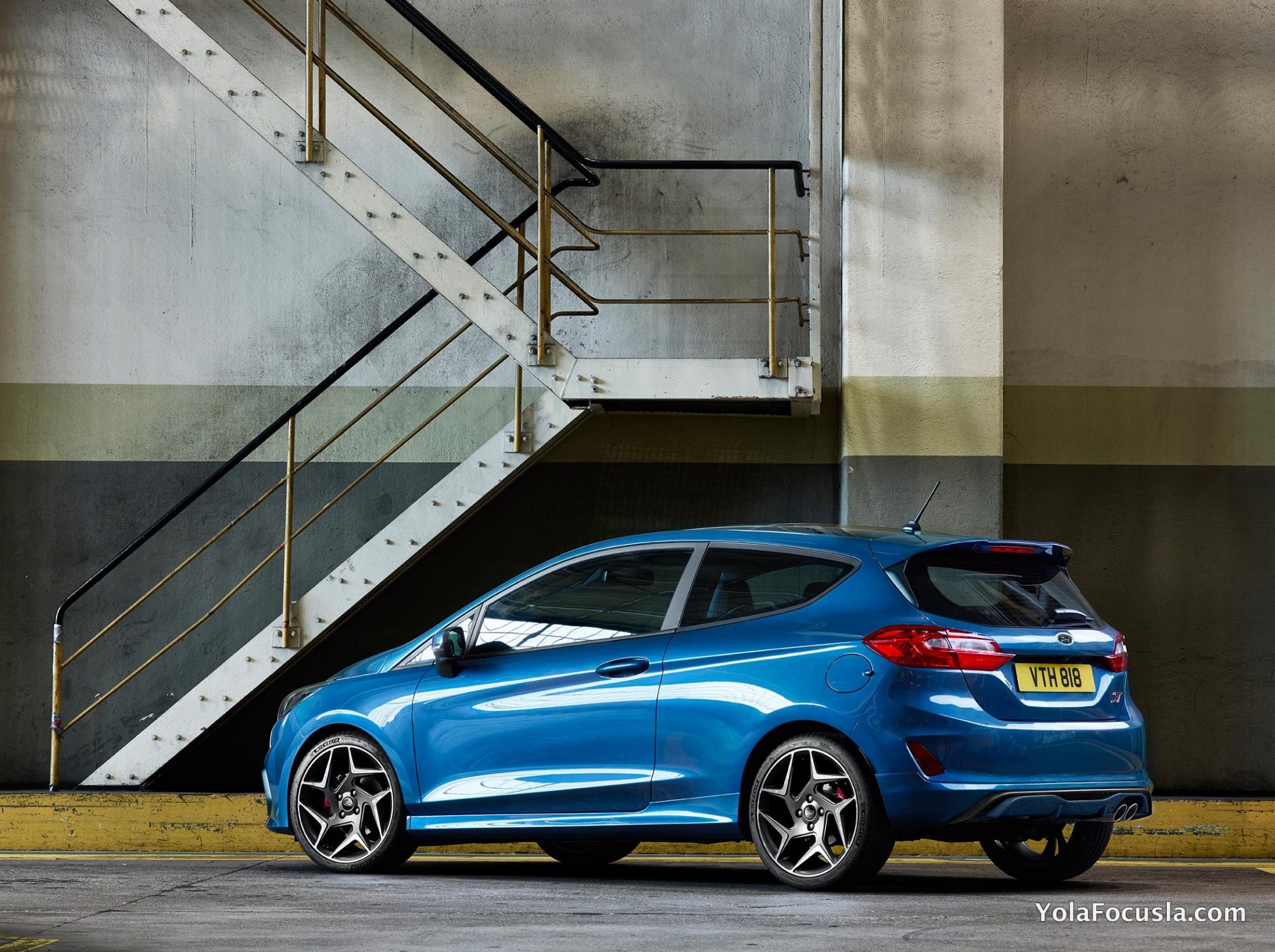 yeni-2018-ford-fiesta-st-tan-t-ld-200-ps-1-5l-3-silindir-yola