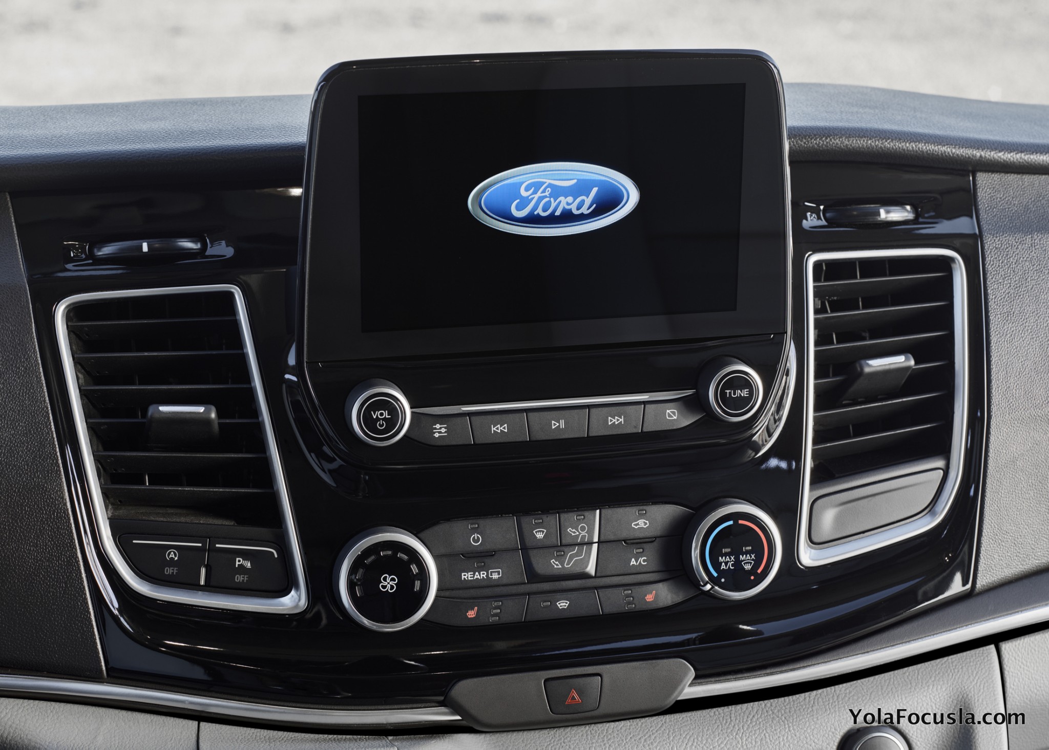 2018 Makyajlı Ford Tourneo Custom Tanıtıldı Yola Focusla